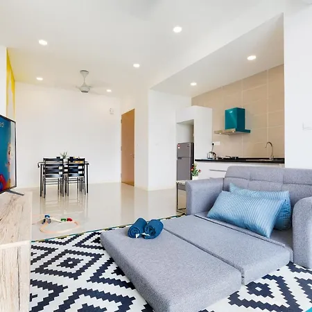 Legoland Fun- Hostahome Suites At D'Pristine Residence Nusajaya  Exterior photo