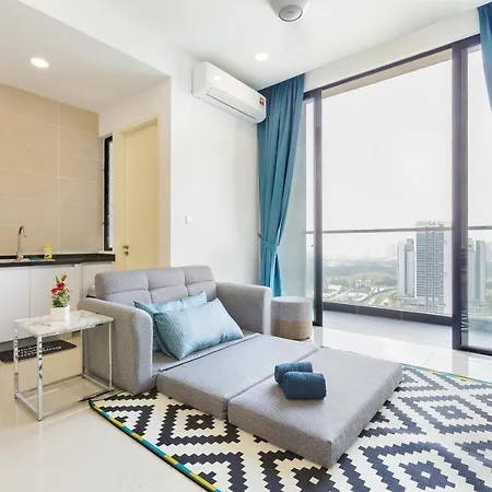Legoland Fun- Hostahome Suites At D'Pristine Residence Nusajaya  Exterior photo