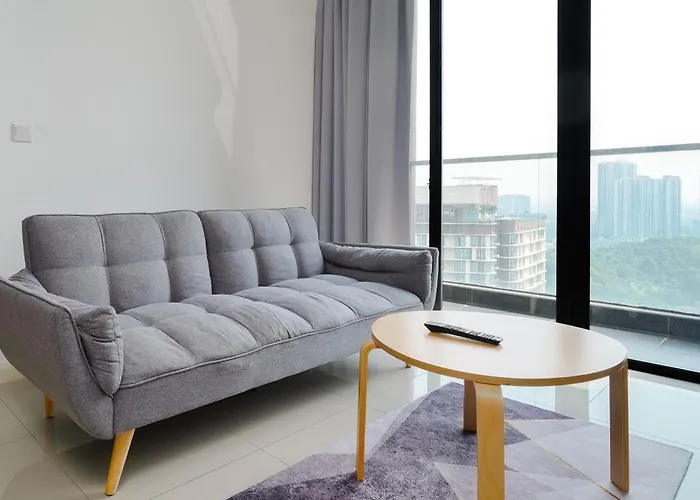 Legoland Fun- Hostahome Suites At D\'Pristine Residence