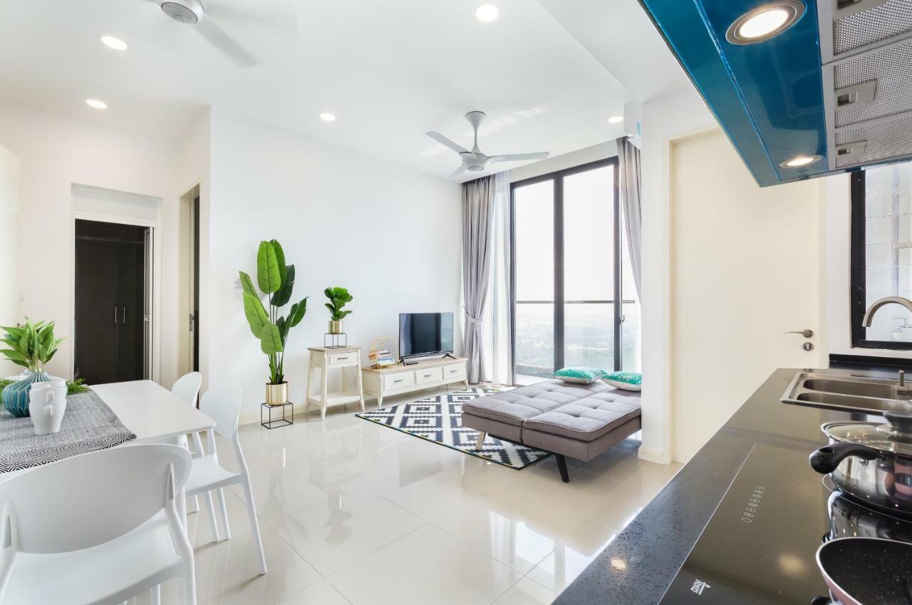 Legoland Fun- Hostahome At D'pristine Apartment *